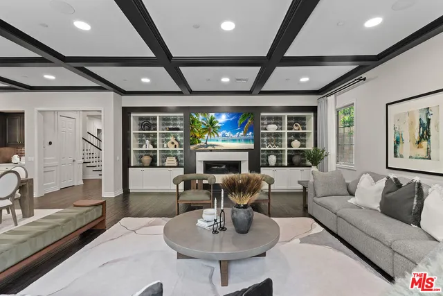 $11,500 | 55 Suede, Irvine, CA 92602