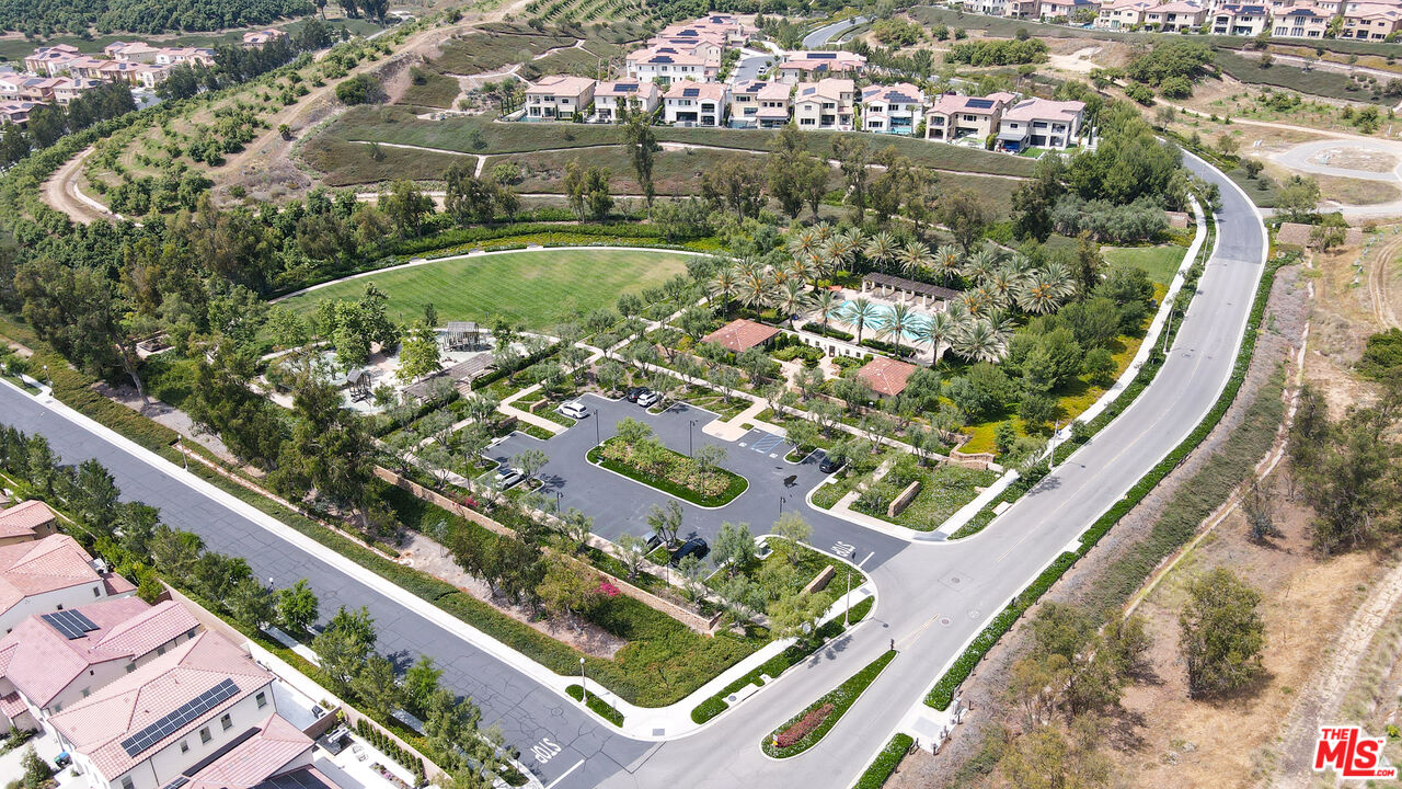 55 Suede Irvine, CA 92602 - Photo 8 of 59