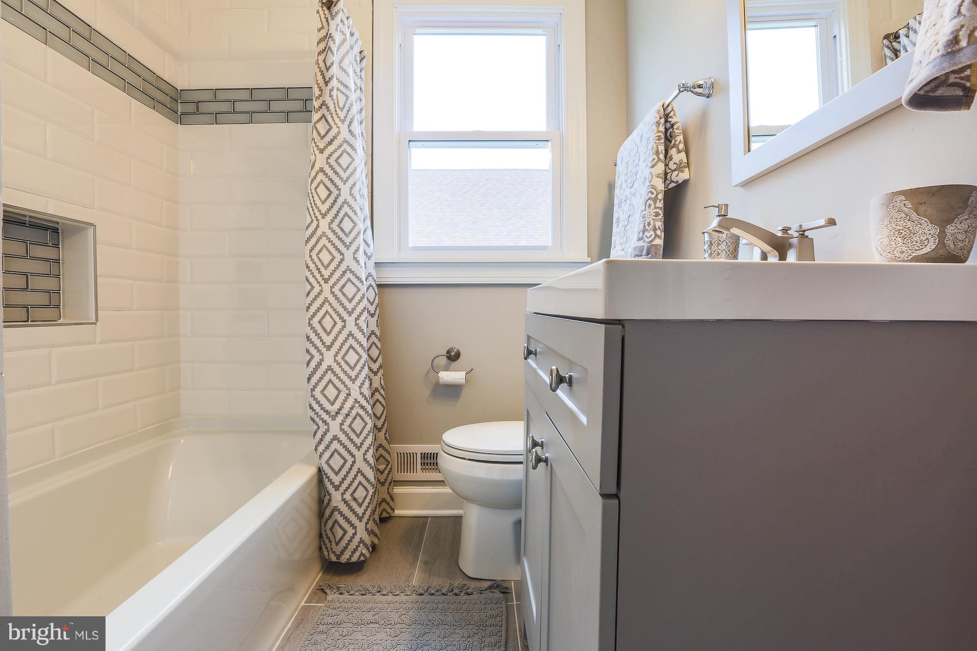 3318 Garnet Road Baltimore, MD 21234 - Photo 16 of 28 Bath
