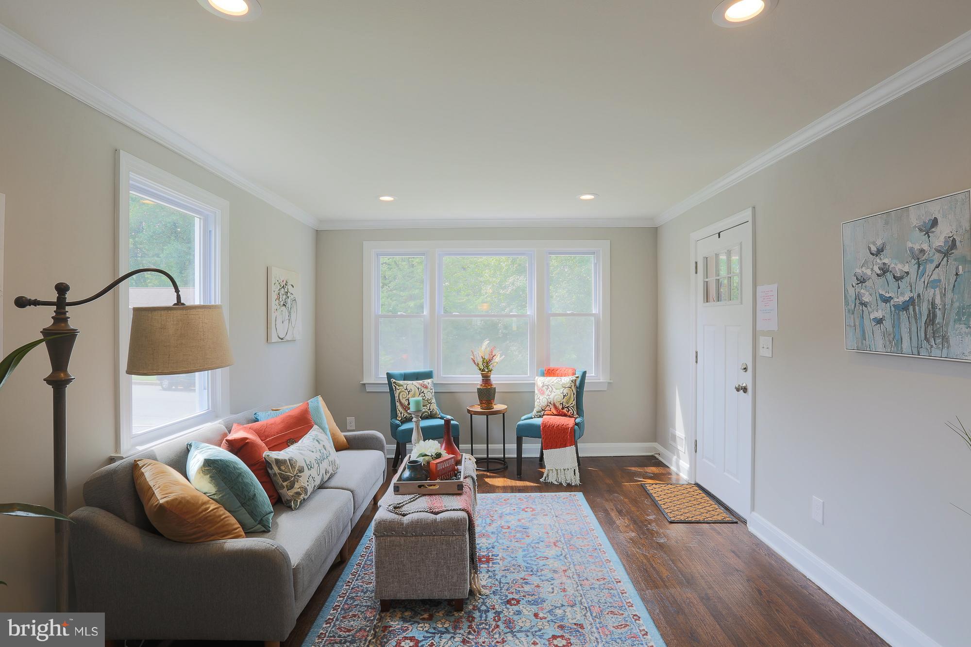 3318 Garnet Road Baltimore, MD 21234 - Photo 5 of 28 Living Room