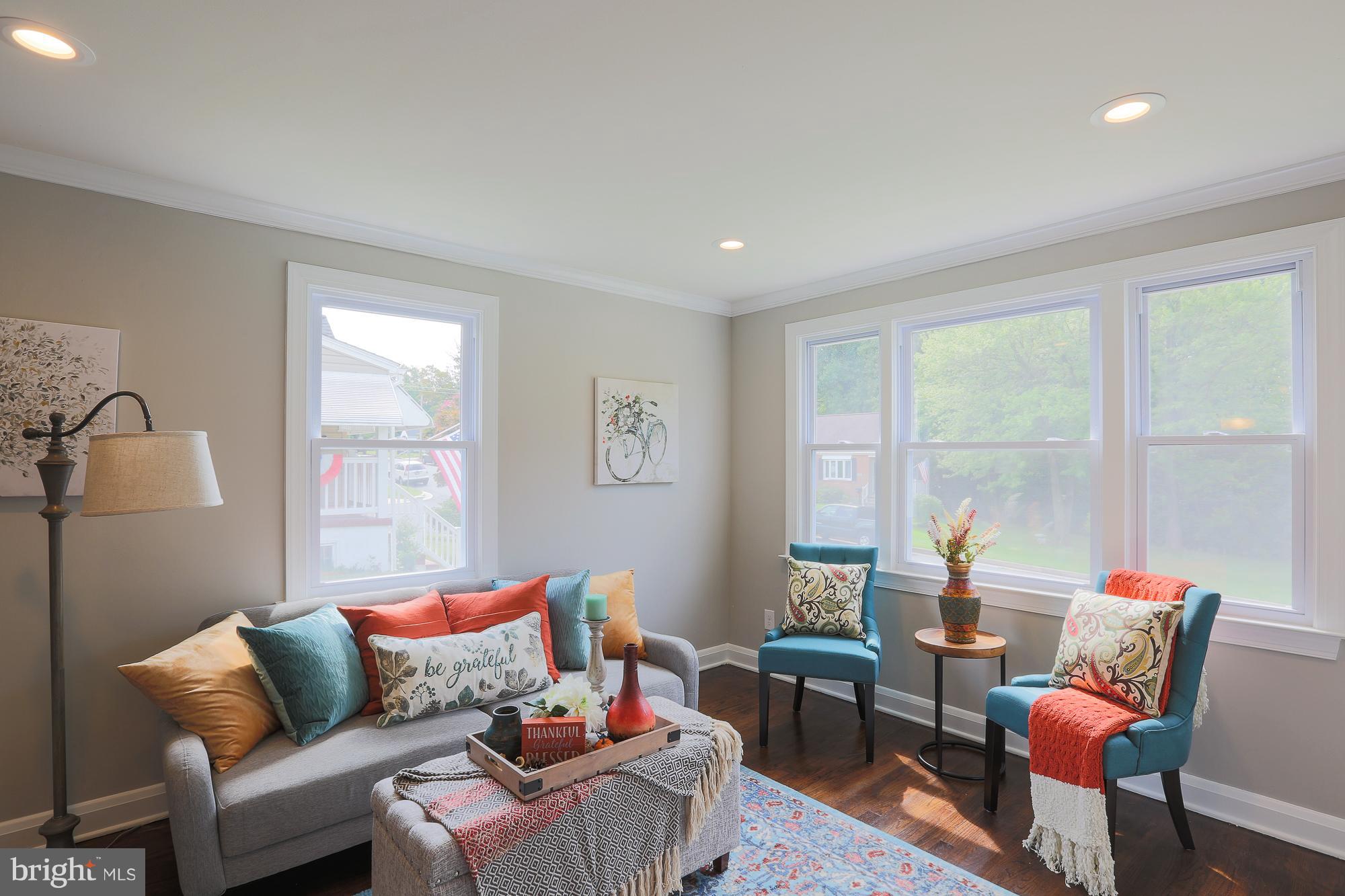 3318 Garnet Road Baltimore, MD 21234 - Photo 6 of 28 Living Room