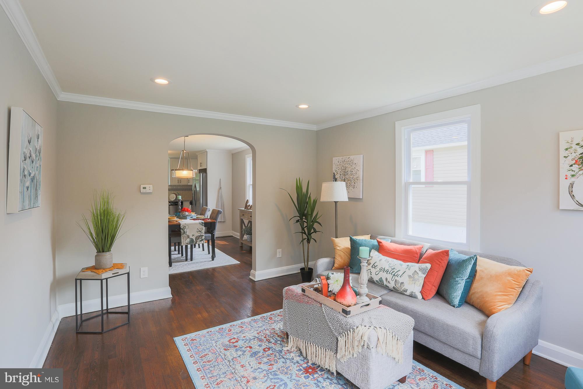3318 Garnet Road Baltimore, MD 21234 - Photo 7 of 28 Living Room