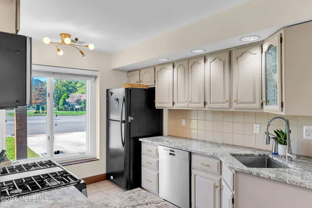 $609,000 | 1 Drury Court, Brick, NJ 08724