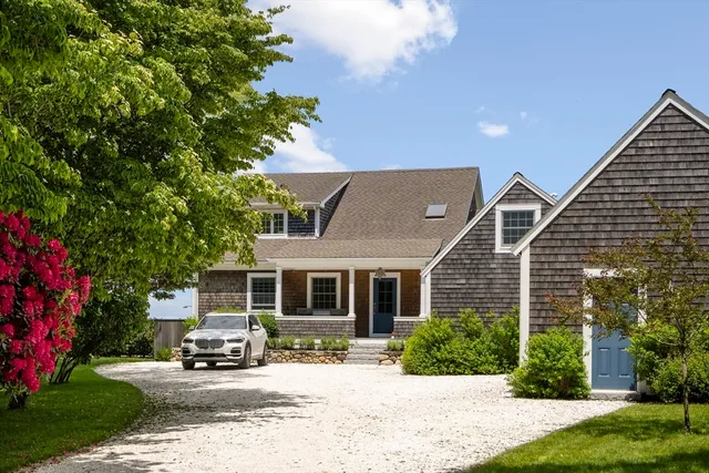 $5,999,000 | 110 Pilgrim Road, Edgartown, MA 02539