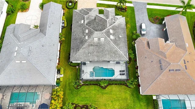 $1,225,000 | 7071 Tamworth Parkway, Sarasota, FL 34241