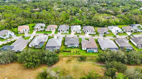 $1,225,000 | 7071 Tamworth Parkway, Sarasota, FL 34241