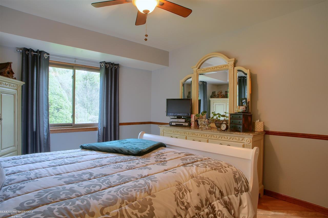 66465 Powell Road Washington, MI 48095 - Photo 14 of 33