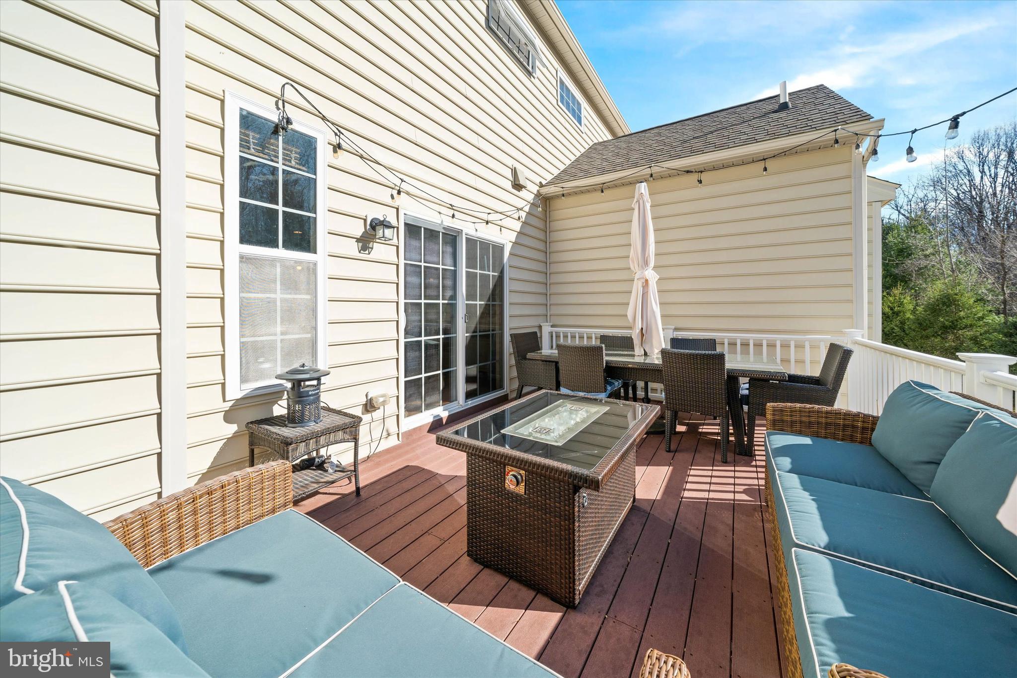 264 Deepdale Drive, Unit 31 Kennett Square, PA 19348 - Photo 24 of 34 a balcony with furniture and a potted plant