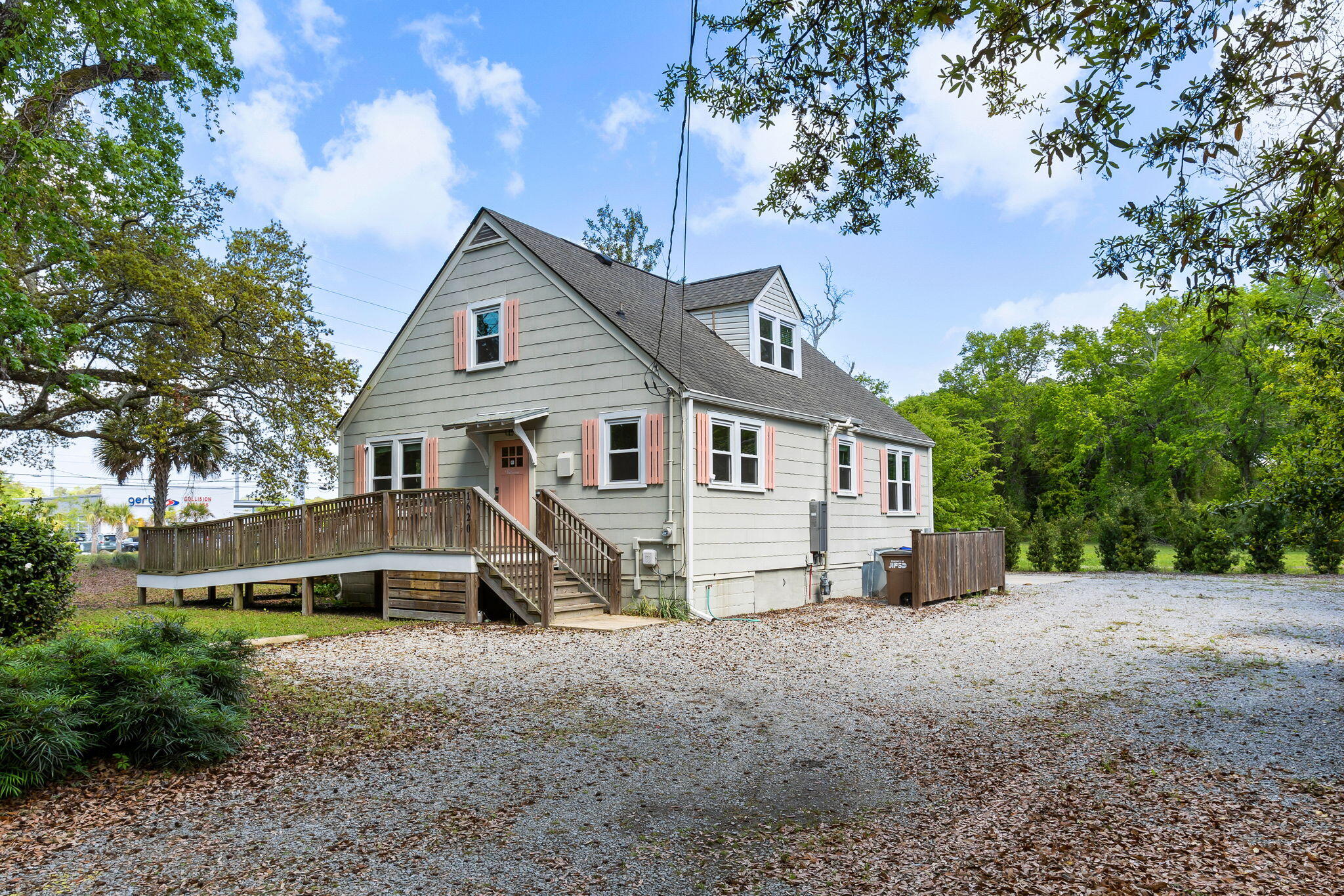 1620 Bur Clare Drive Charleston, SC 29412 - Photo 2 of 14 Rear