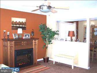 40 Church Road Horsham, PA 19044 - Photo 6 of 6 Living Room