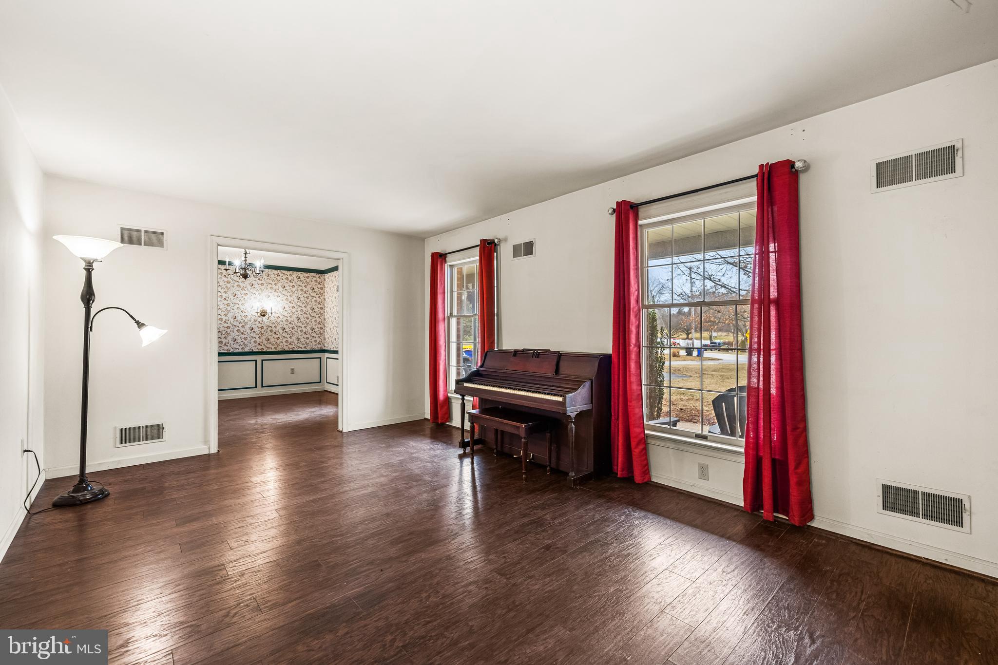 1790 Baker Road York, PA 17408 - Photo 3 of 35 Gallery Image 3