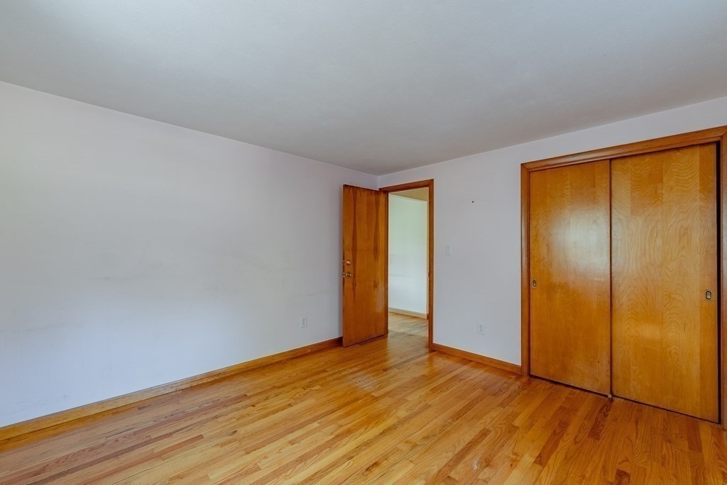 127 Birch Bluffs Drive Westfield, MA 01085 - Photo 20 of 32