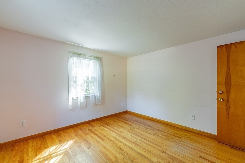 127 Birch Bluffs Drive Westfield, MA 01085 - Photo 22 of 32