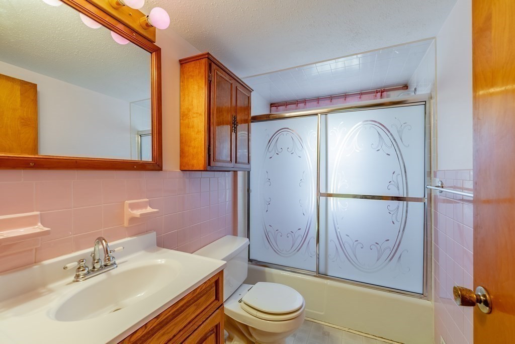 127 Birch Bluffs Drive Westfield, MA 01085 - Photo 30 of 32