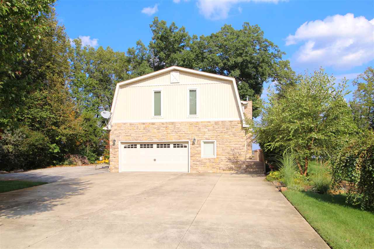 5027 Freeman View Road Monticello, IN 47960 - Photo 8 of 36 Gallery Image 8
