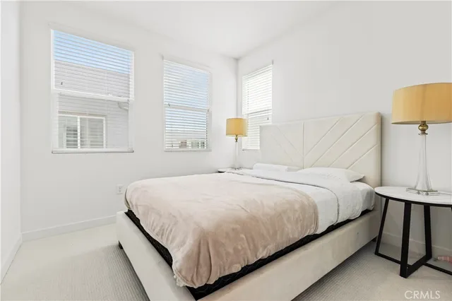 $5,350 | 609 South Lyon Street, Santa Ana, CA 92705