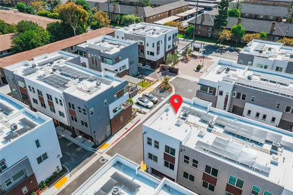 $5,350 | 609 South Lyon Street, Santa Ana, CA 92705