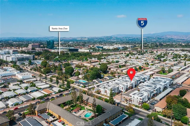 $5,350 | 609 South Lyon Street, Santa Ana, CA 92705