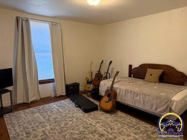 $245,000 | 33225 Wabaunsee Road, Alma, KS 66401