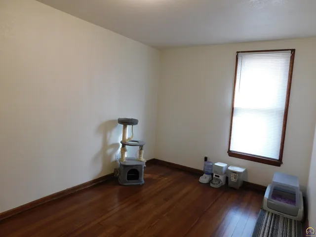 $245,000 | 33225 Wabaunsee Road, Alma, KS 66401