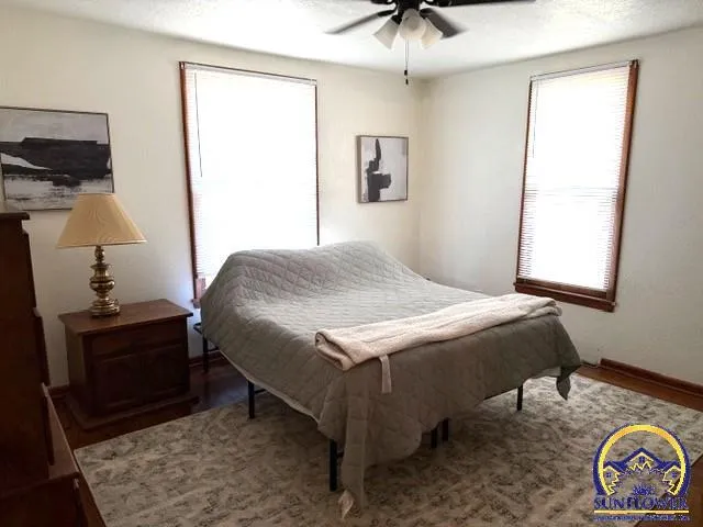 $245,000 | 33225 Wabaunsee Road, Alma, KS 66401