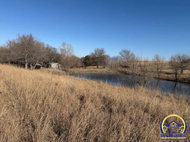 $245,000 | 33225 Wabaunsee Road, Alma, KS 66401
