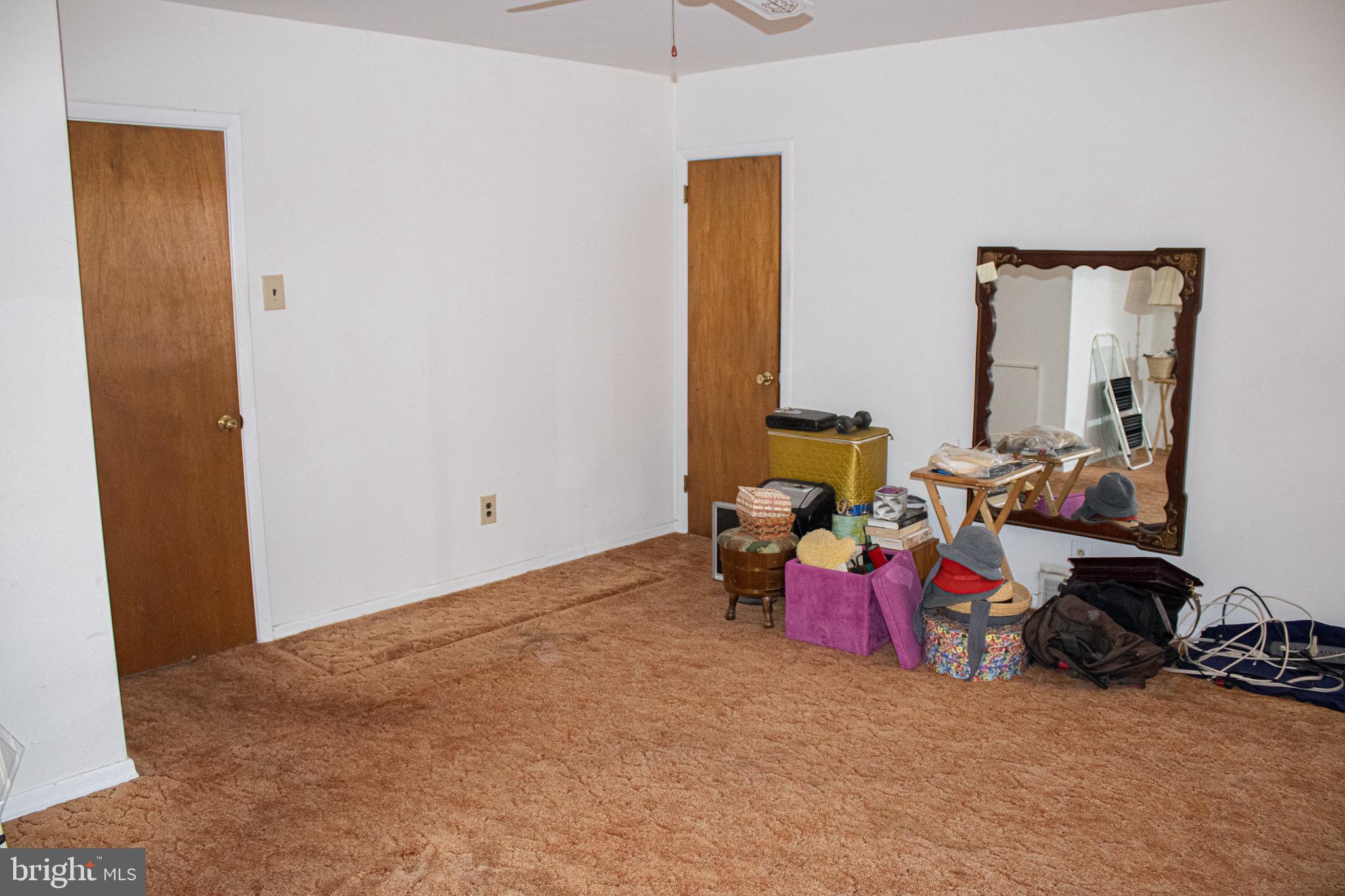 3652 Salina Road Philadelphia, PA 19154 - Photo 15 of 28 Gallery Image 15