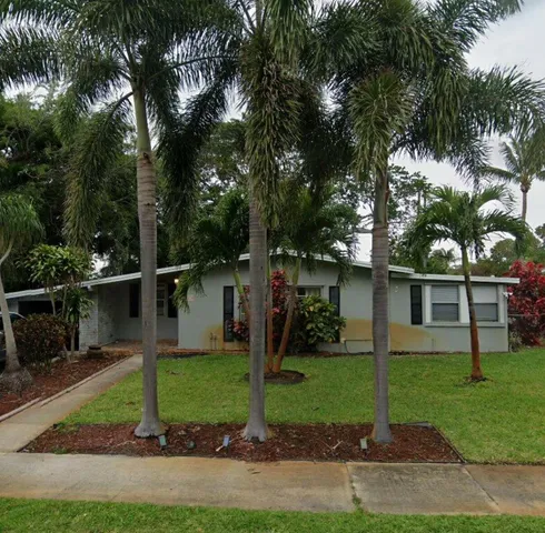 $420,000 | 733 South 10th Place, Lantana, FL 33462