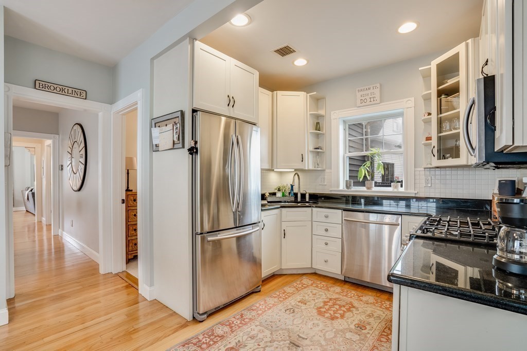 7 Mill Street, Unit 2 Boston, MA 02122 - Photo 10 of 18