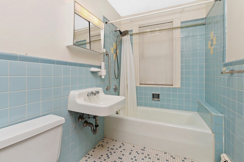 16 Appleton Street Watertown, MA 02472 - Photo 22 of 32 Gallery Image 22
