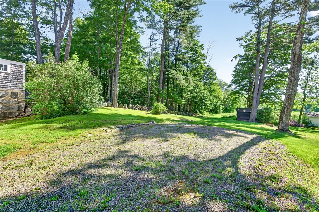 17 South Main Street Petersham, MA 01366 - Photo 28 of 42