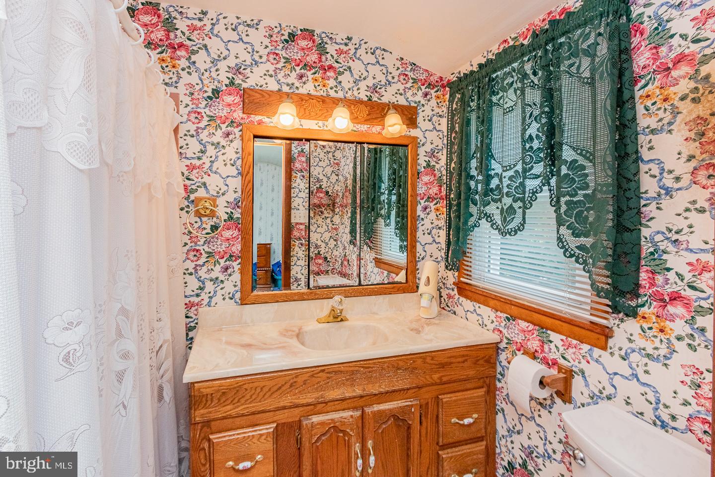 38 Eastwood Road Berwyn, PA 19312 - Photo 16 of 46 Gallery Image 16