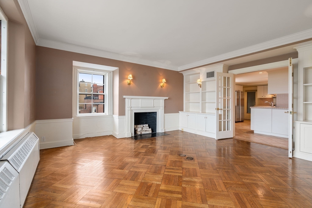 274 Beacon Street, Unit 8R Boston, MA 02116 - Photo 4 of 21
