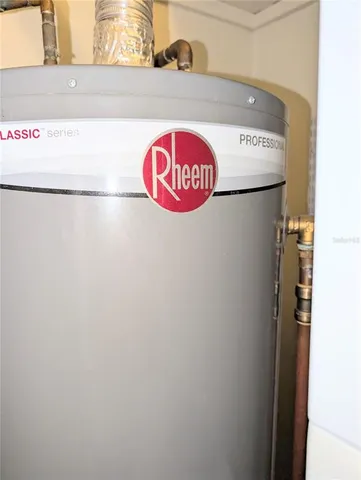 $689,000 | 1010 Indian Beach Drive, Sarasota, FL 34234