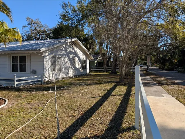 $689,000 | 1010 Indian Beach Drive, Sarasota, FL 34234