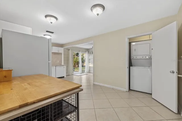 $689,000 | 1010 Indian Beach Drive, Sarasota, FL 34234