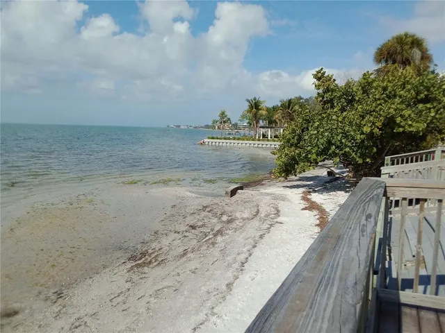 $689,000 | 1010 Indian Beach Drive, Sarasota, FL 34234