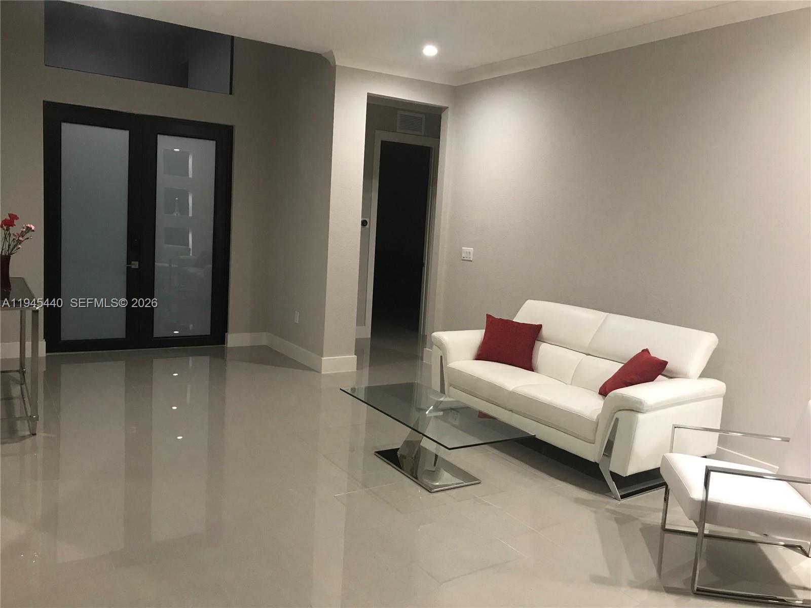 17040 Southwest 280th Street Homestead, FL 33030 - Photo 3 of 15