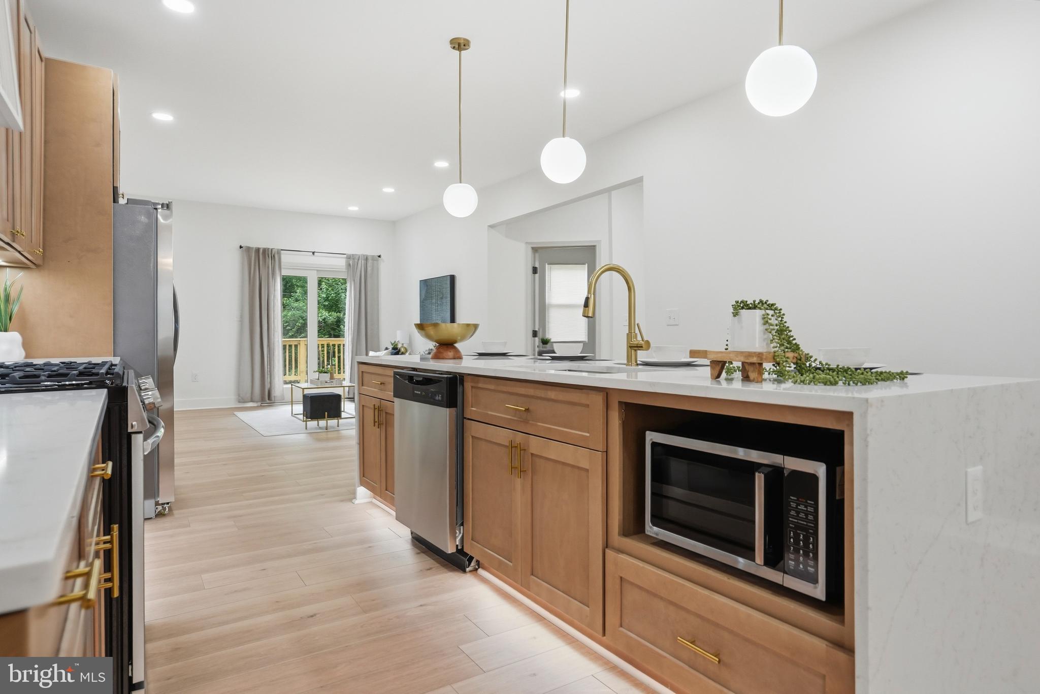 3806 Dorchester Road Baltimore, MD 21215 - Photo 15 of 55