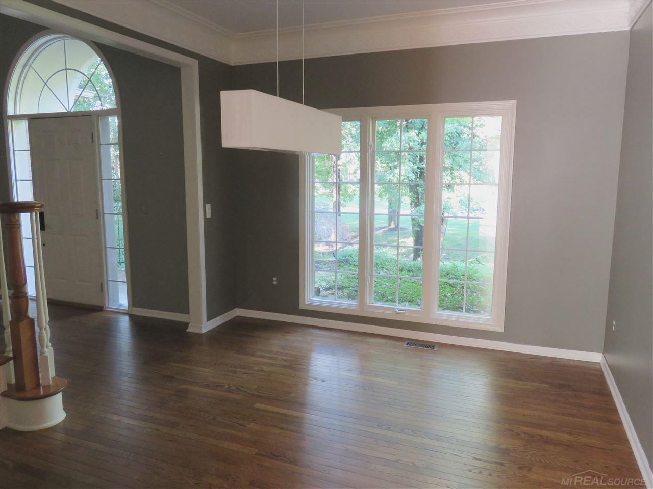 60680 Balmoral Way Rochester, MI 48306 - Photo 12 of 29 31275645-11.JPG