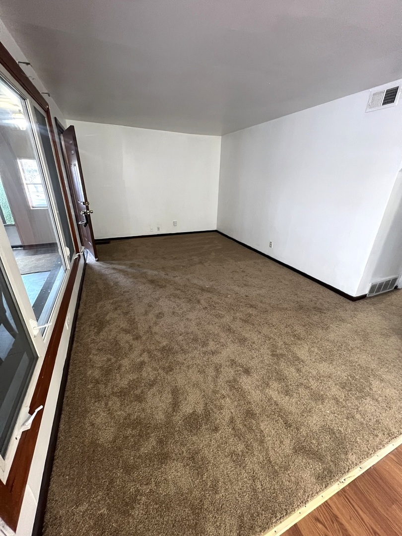 4601 West 82nd Street Chicago, IL 60652 - Photo 4 of 29