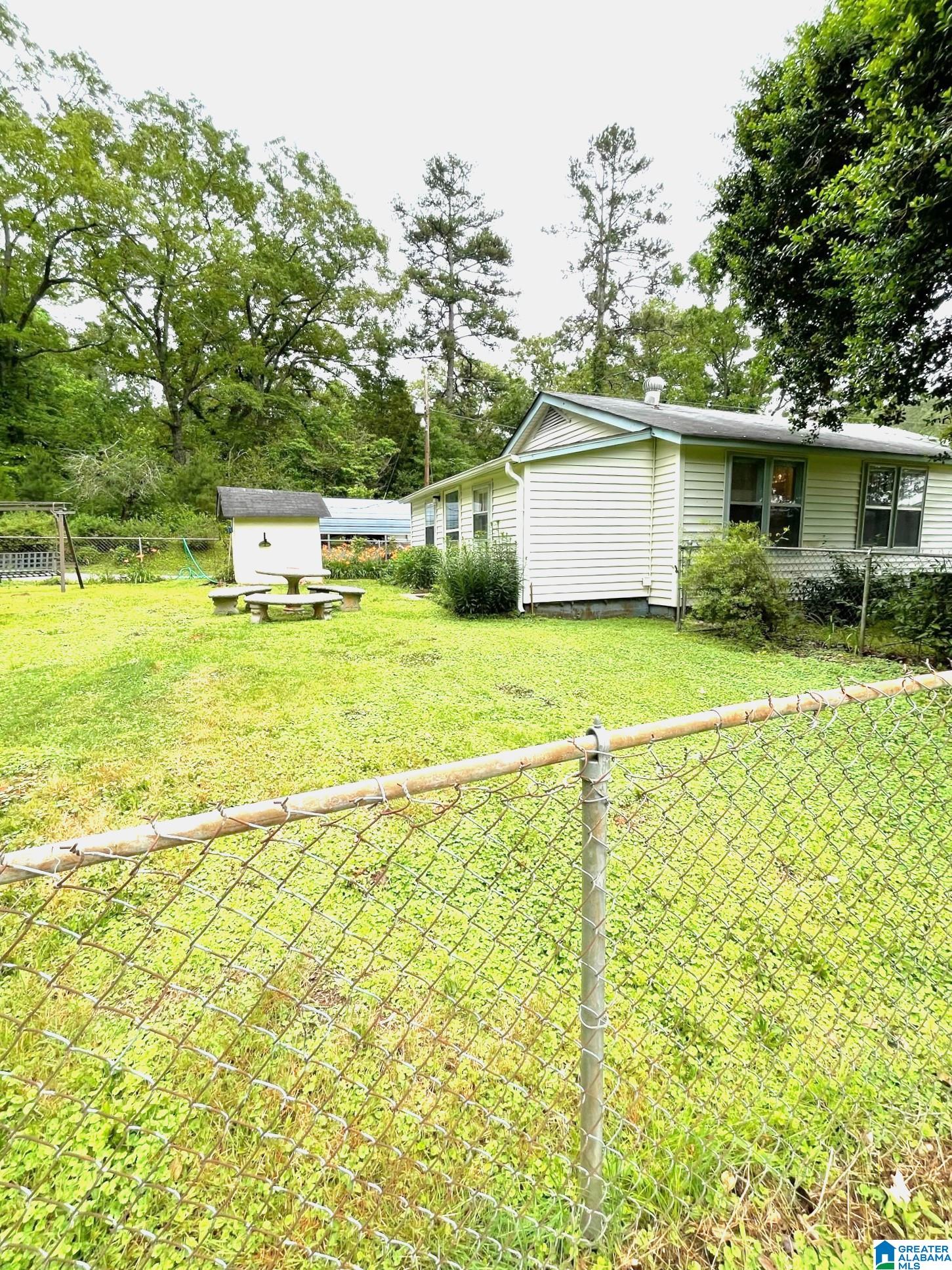 5827 Highway 431 Heflin, AL 36264 - Photo 3 of 21