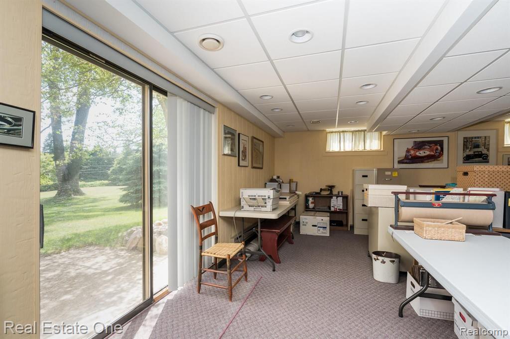 781 Dutton Road Rochester Hills, MI 48306 - Photo 27 of 33