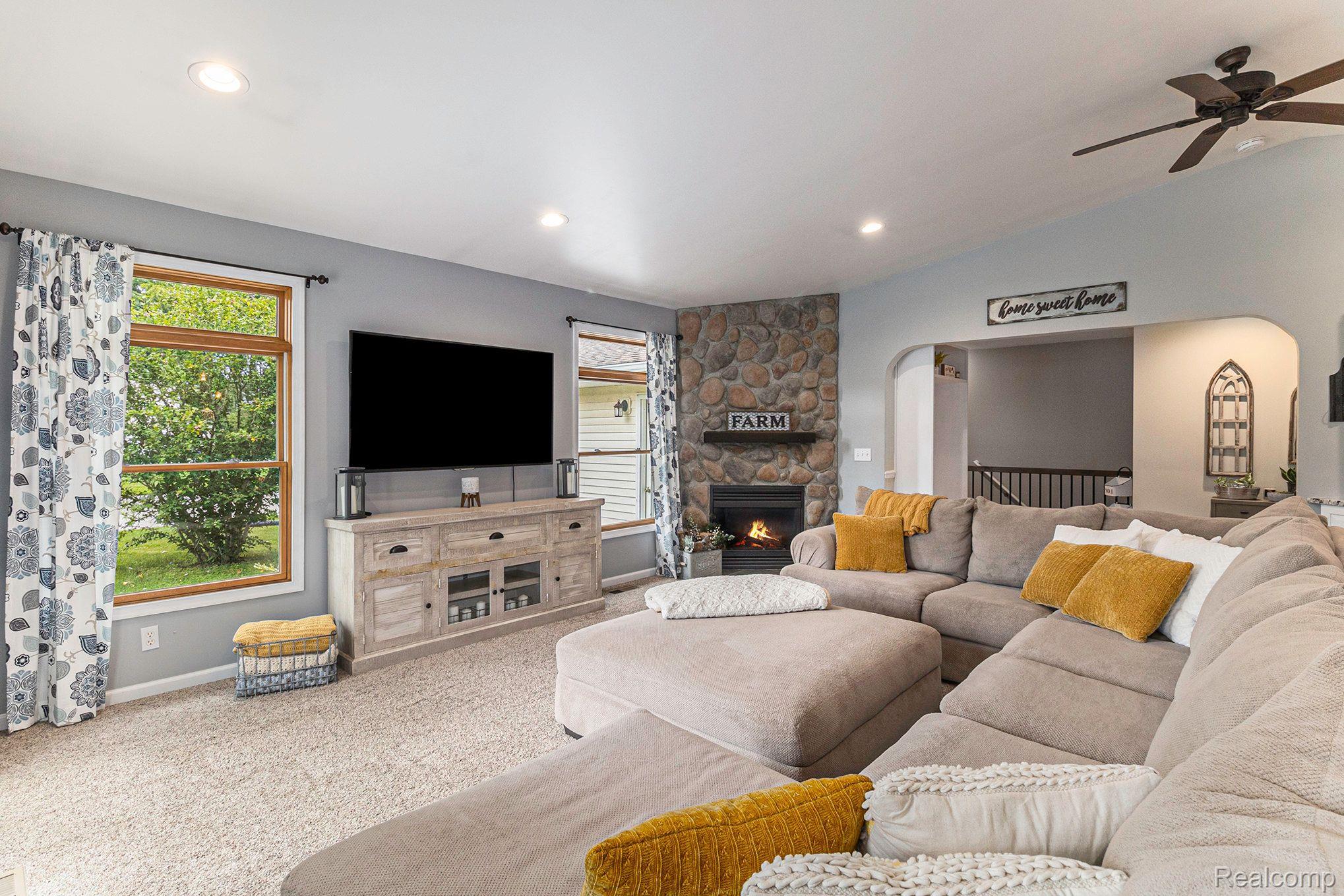6551 West Rolston Road Linden, MI 48451 - Photo 8 of 38 Gallery Image 8