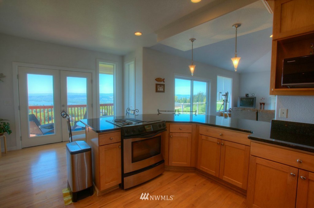 176 Varsity Road Kalama, WA 98625 - Photo 5 of 21 Gallery Image 5