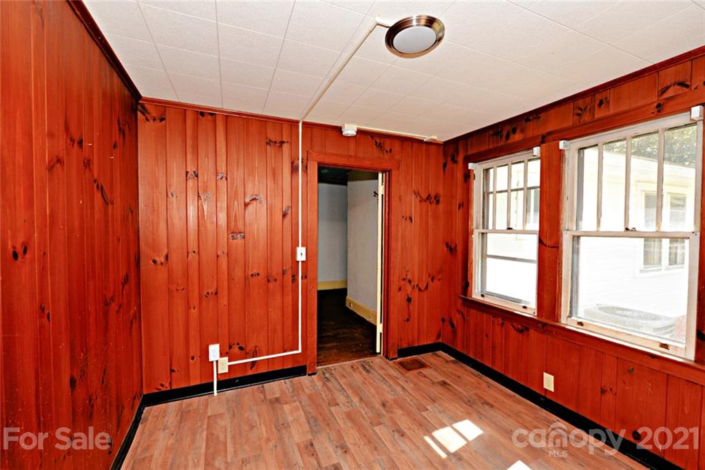1 Sycamore Street Asheville, NC 28804 - Photo 23 of 46 an empty room with windows