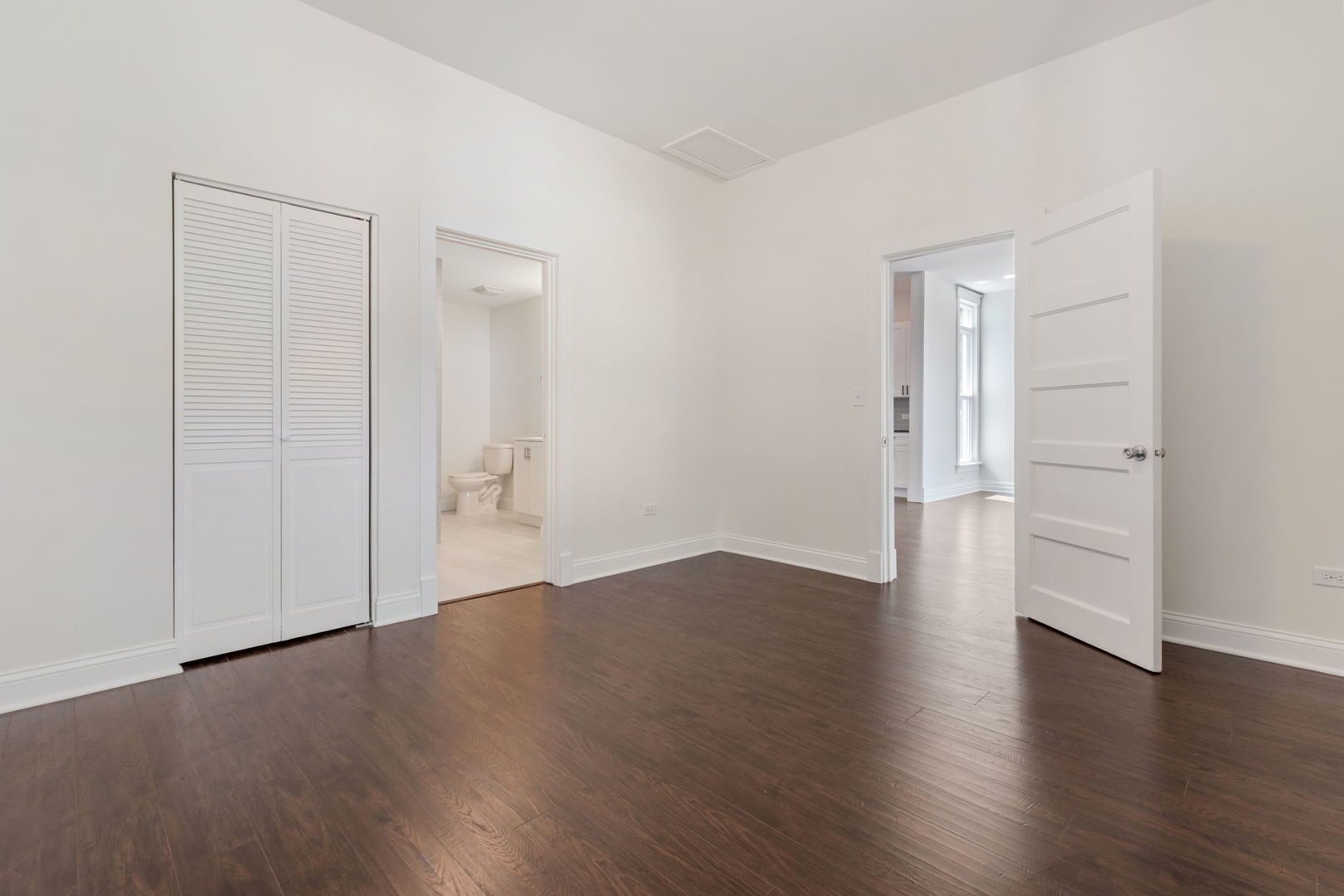 718 Sycamore Street Ottawa, IL 61350 - Photo 14 of 27 an empty room with wooden floor