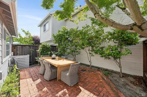 $1,100,000 | 154 Ignacio Valley Circle, Novato, CA 94949