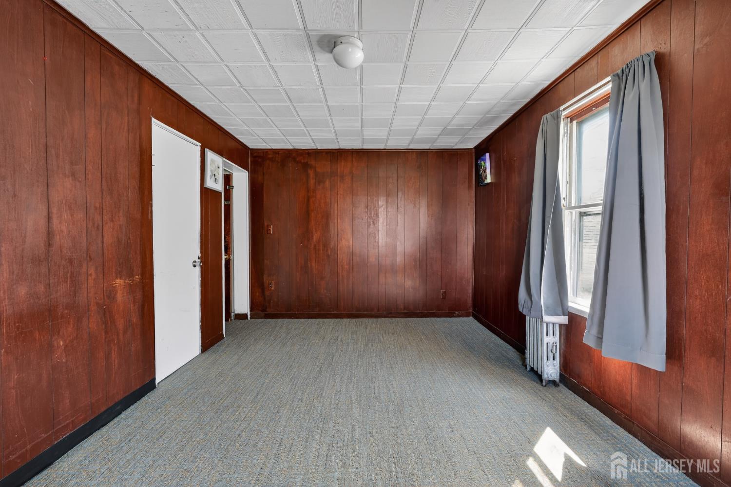 361 Prospect Street Perth Amboy, NJ 08861 - Photo 29 of 50
