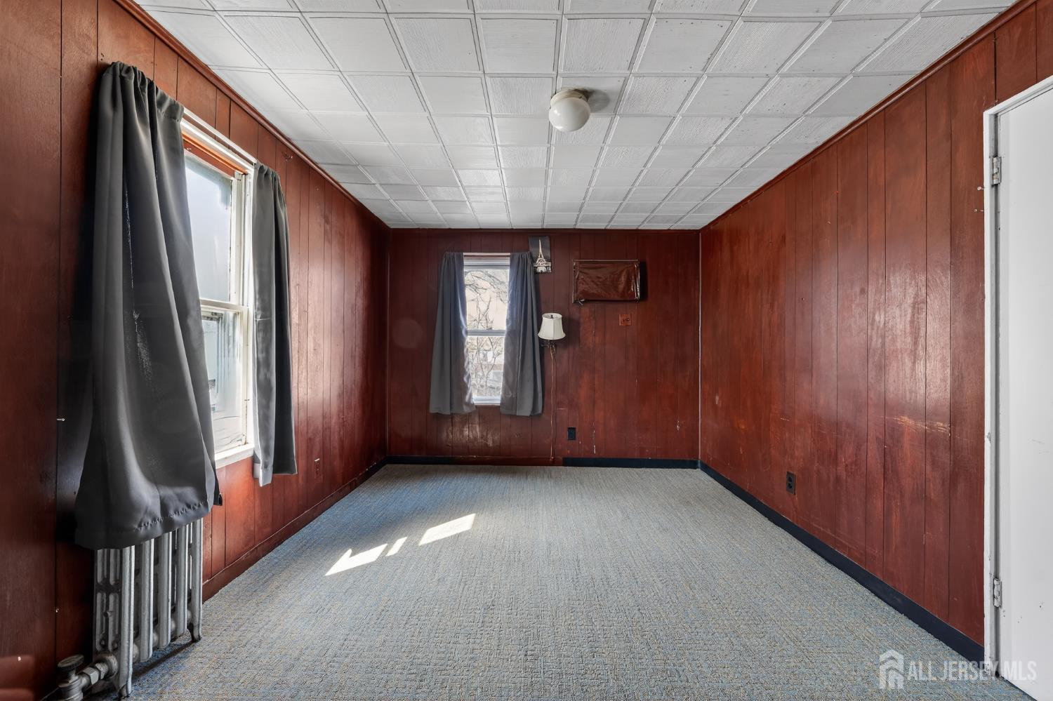 361 Prospect Street Perth Amboy, NJ 08861 - Photo 30 of 50